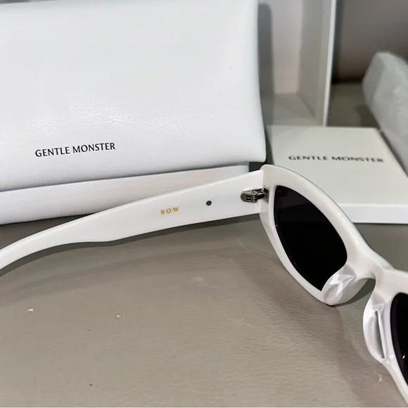 Gente Monster Row W2 Sunglasses display picture 3